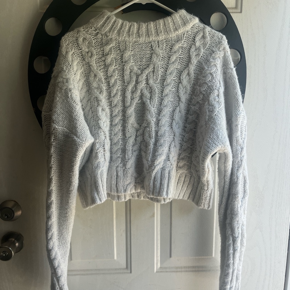 Forever 21 White Cable Knit Sweater